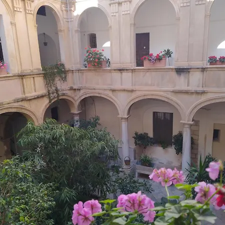 Ai Lumi Bed & Breakfast Trapani Exterior photo